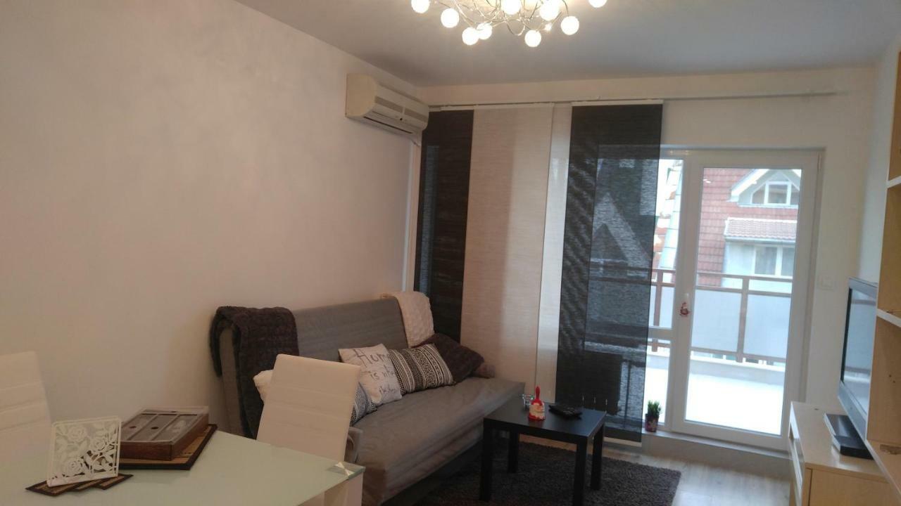 Modern Apartment Sofia Center Exterior photo